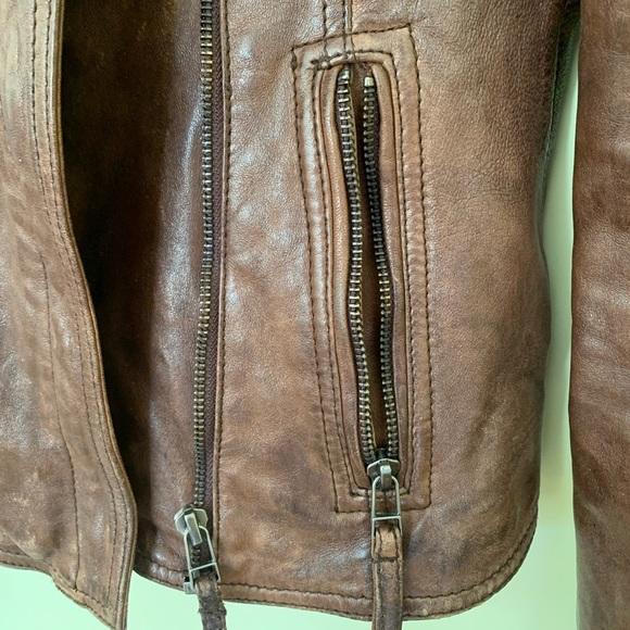 Danier Genuine Leather Jacket - Picture 6 of 10
